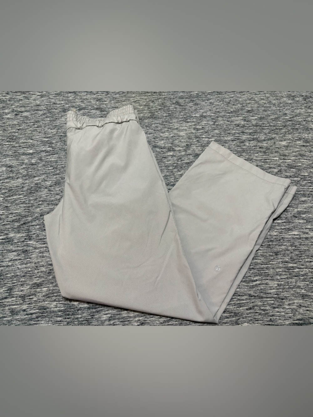 Lululemon Swift Mid-Rise Wide Leg Pants Size 6 - Picture 6 of 6